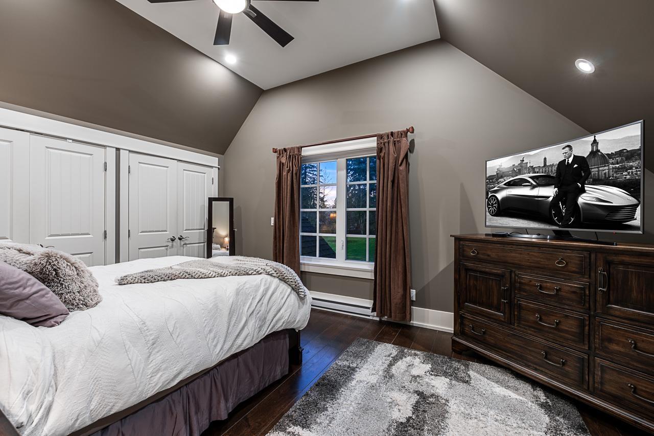 Photo 11 of 6256 228 Street, Langley BC
