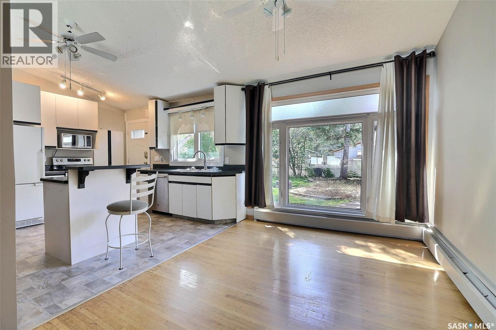 Photo 11 of 26 Newlands Street, Regina SK