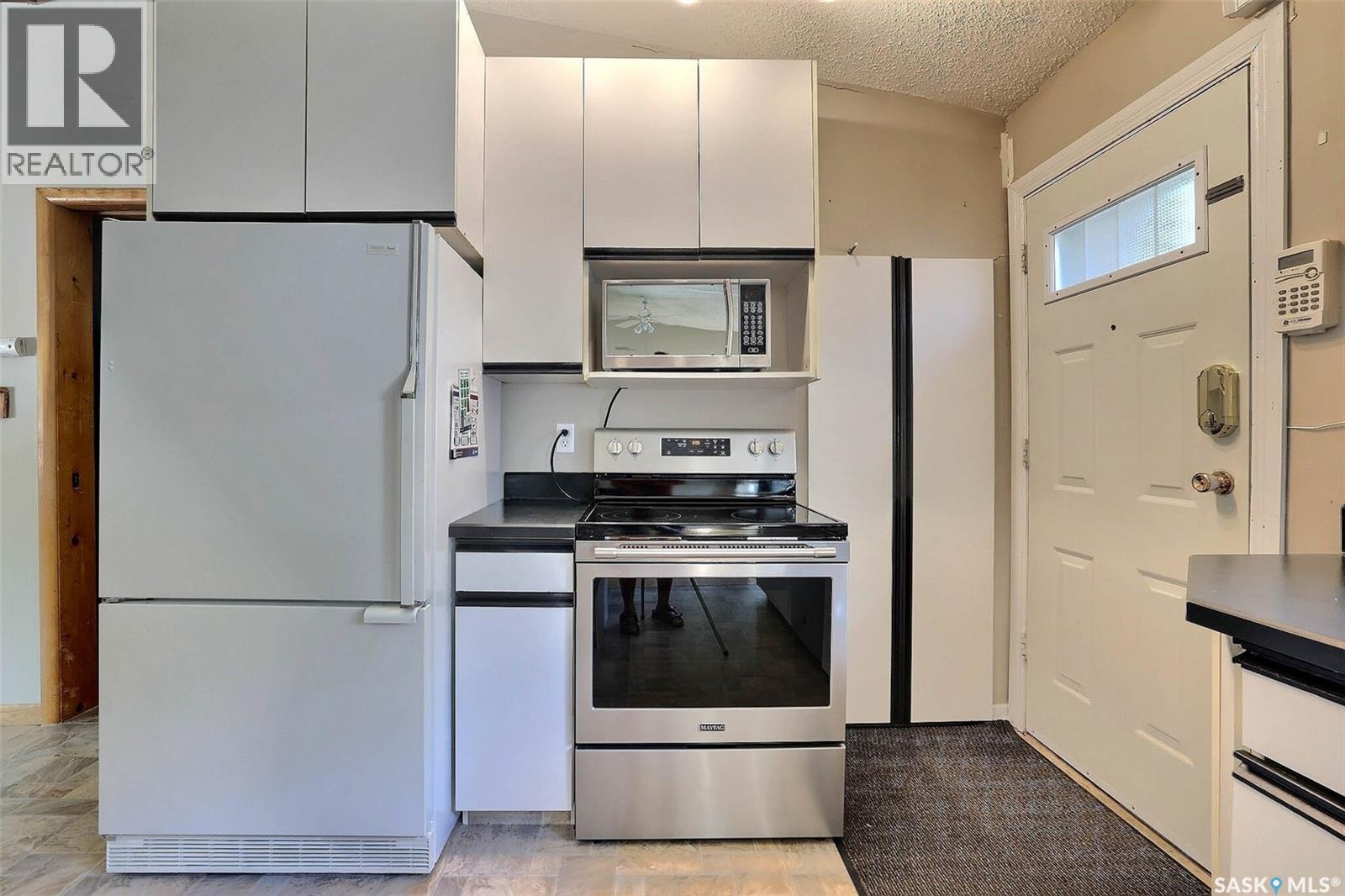 Photo 15 of 26 Newlands Street, Regina SK