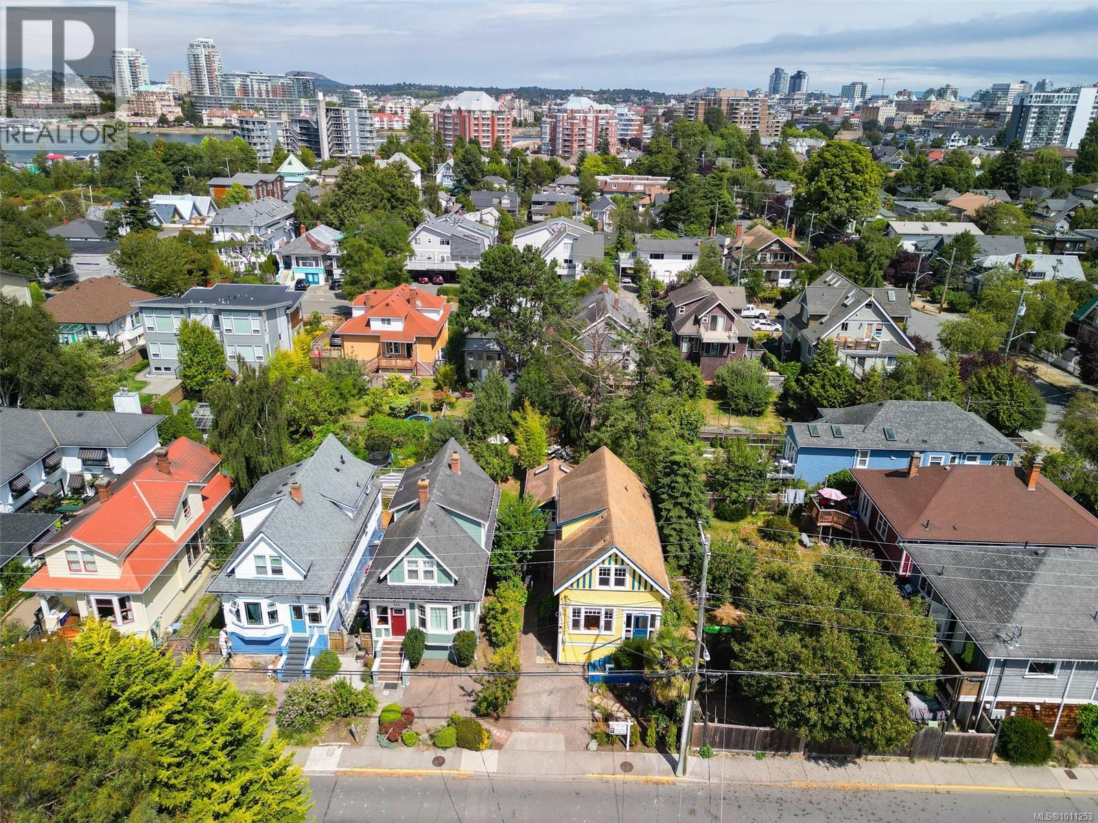 Photo 3 of 146 Simcoe St, Victoria BC