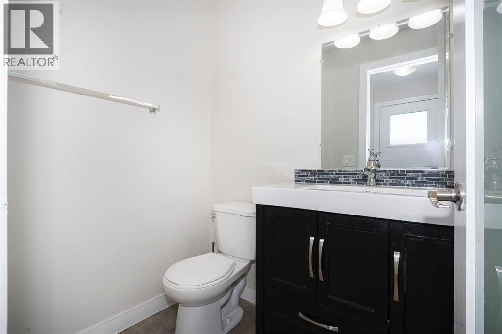 Single Family House for Sale in  Falshire Way NE Falconridge Calgary 
