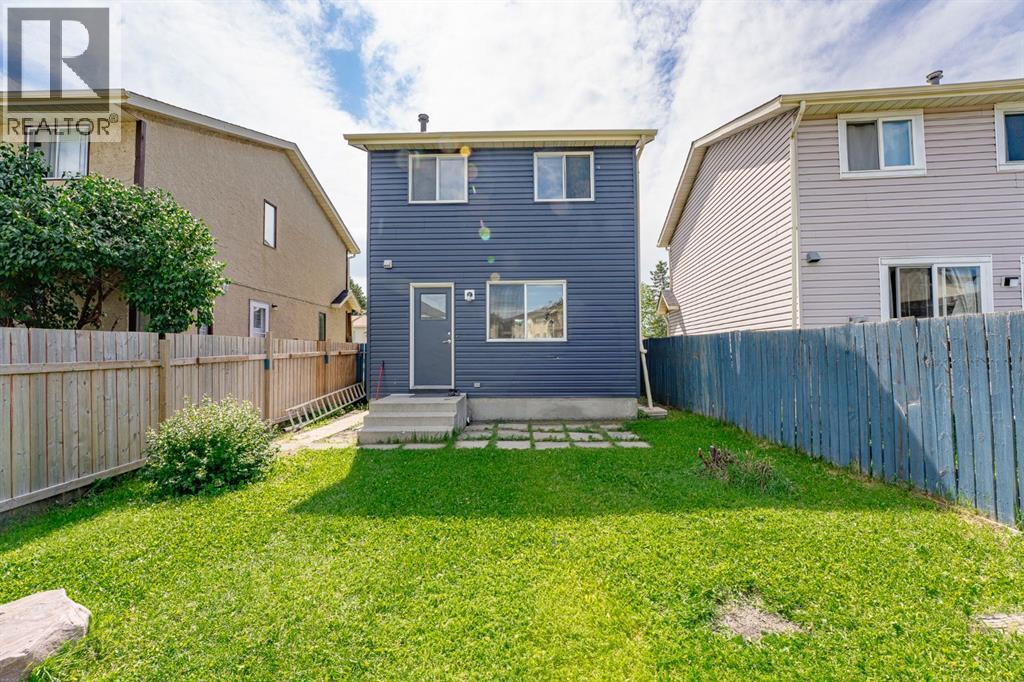 Single Family House for Sale in  Falshire Way NE Falconridge Calgary 