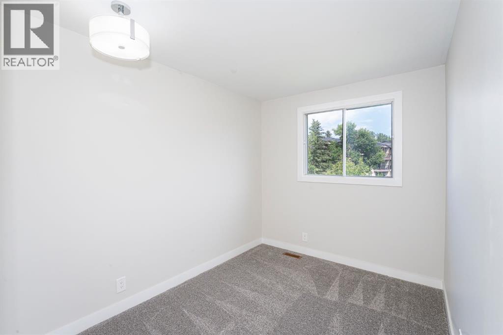 Single Family House for Sale in  Falshire Way NE Falconridge Calgary 