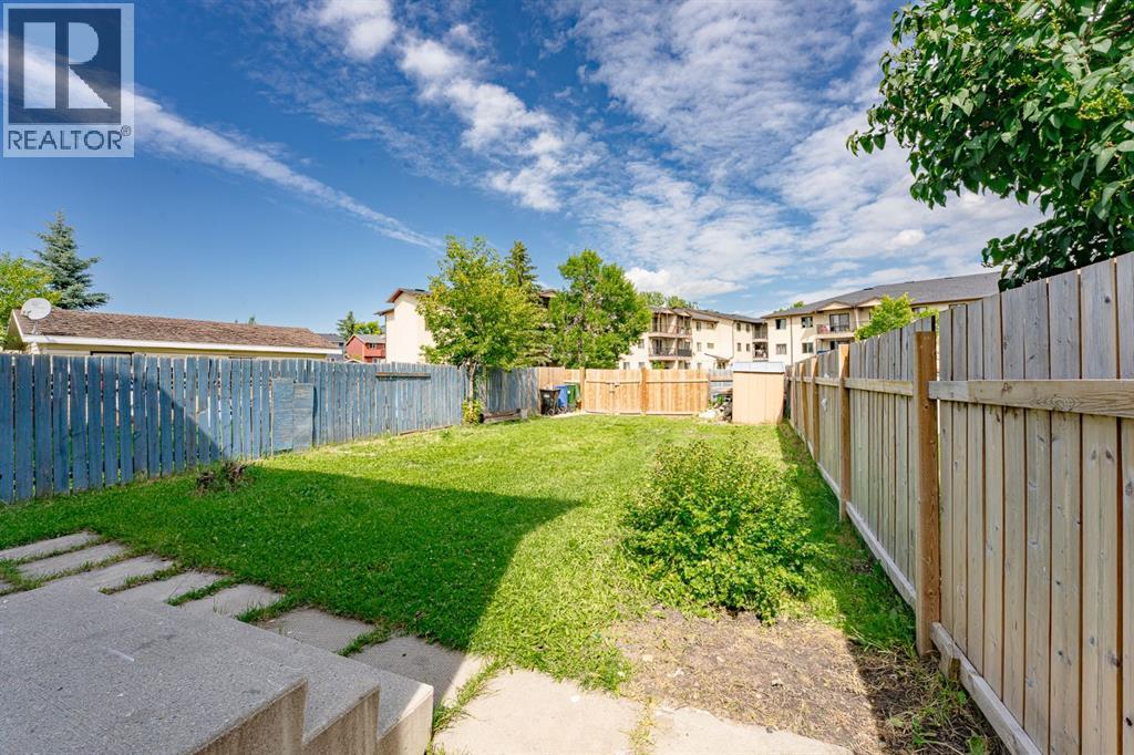 Single Family House for Sale in  Falshire Way NE Falconridge Calgary 