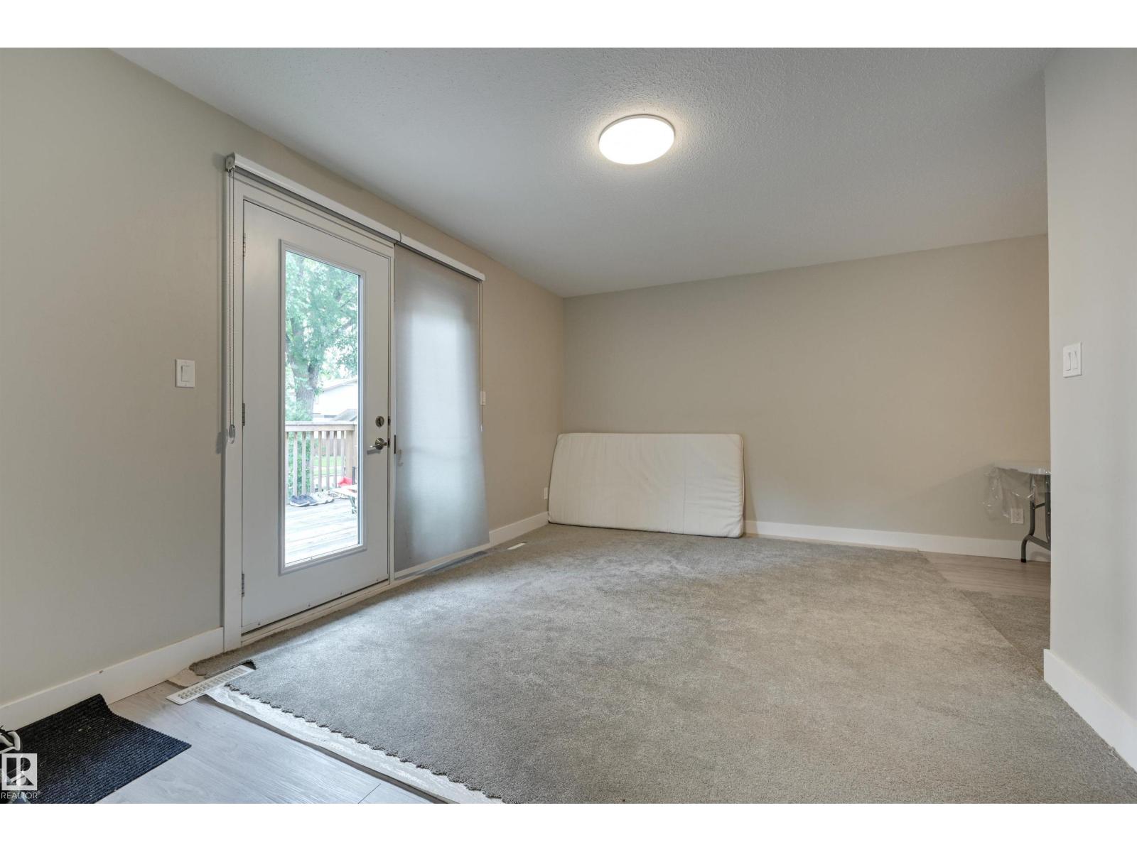Photo 18 of 12812 12814 125 St Nw Nw, Edmonton AB