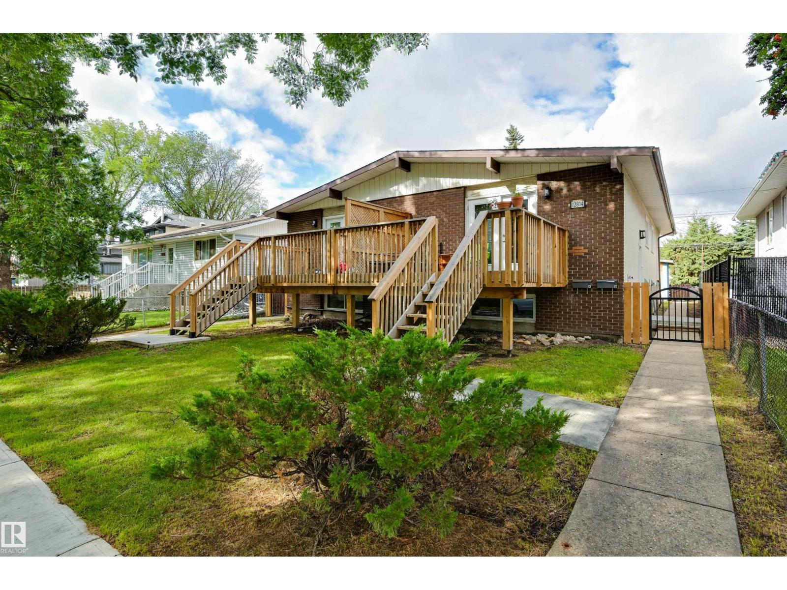 Photo 2 of 12812 12814 125 St Nw Nw, Edmonton AB