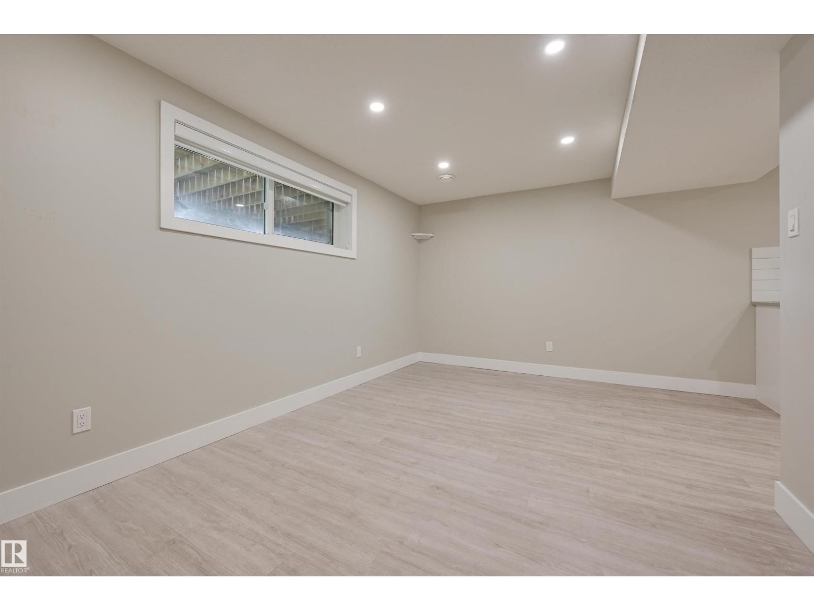 Photo 44 of 12812 12814 125 St Nw Nw, Edmonton AB