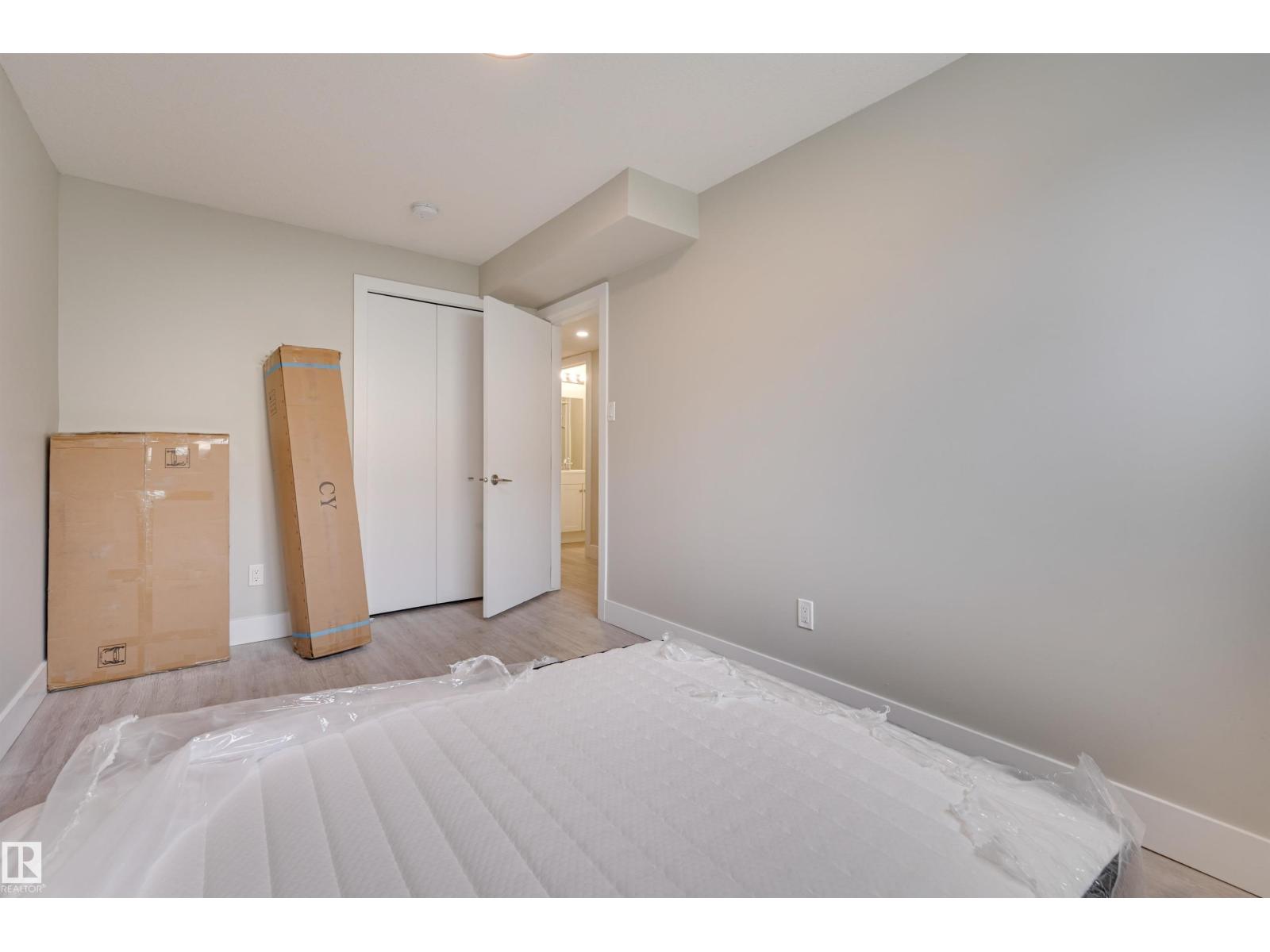 Photo 51 of 12812 12814 125 St Nw Nw, Edmonton AB