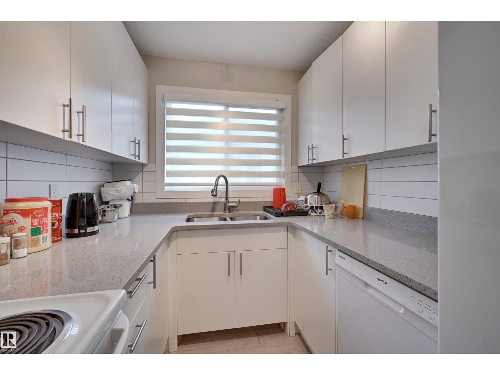 Photo 61 of 12812 12814 125 St Nw Nw, Edmonton AB
