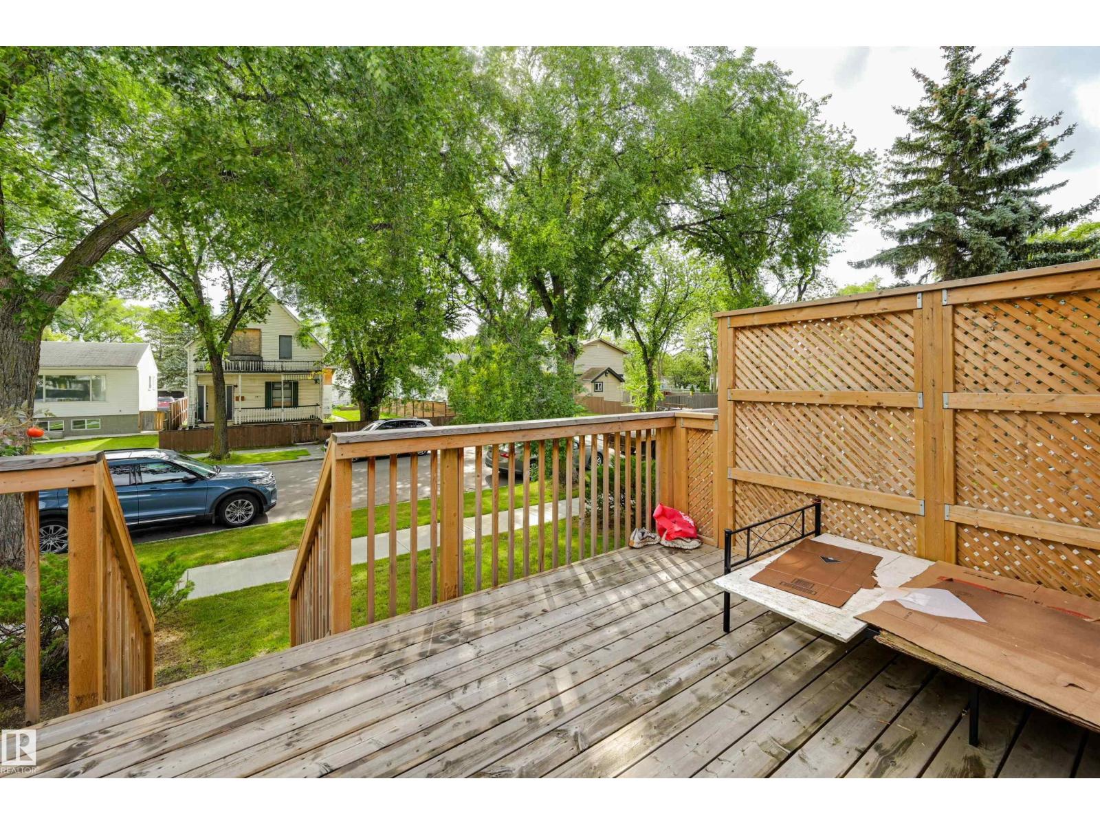 Photo 8 of 12812 12814 125 St Nw Nw, Edmonton AB