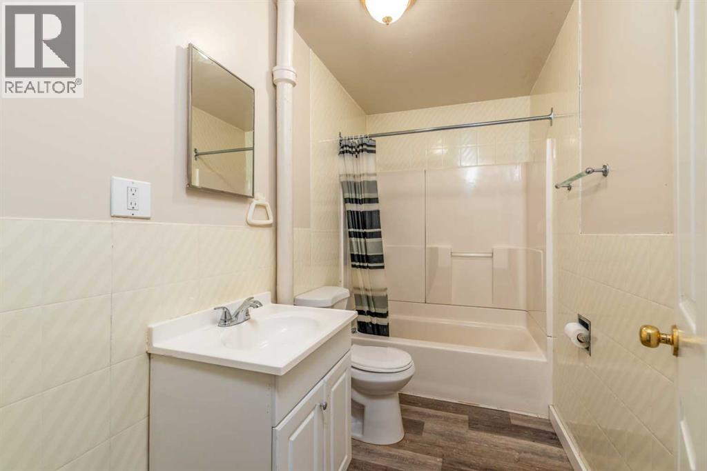 Photo 14 of 4709 50 Street, Lloydminster SK