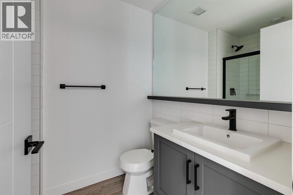 Single Family House for Sale in   University Avenue NW University District Calgary 