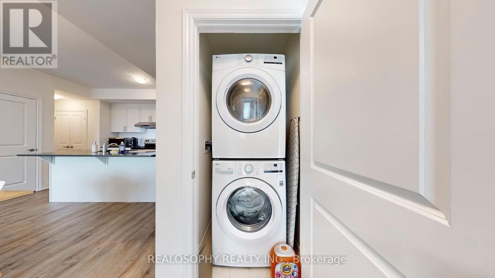 Photo 23 of 211 1034 Relection Place, Pickering ON