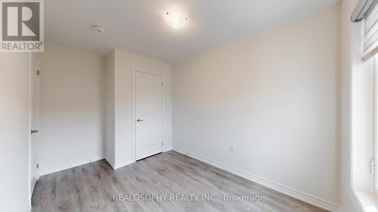Photo 33 of 211 1034 Relection Place, Pickering ON