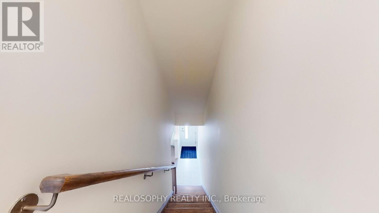 Photo 9 of 211 1034 Relection Place, Pickering ON