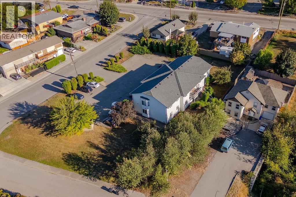 Photo 18 of 2306 39 Street Unit 4, Vernon BC