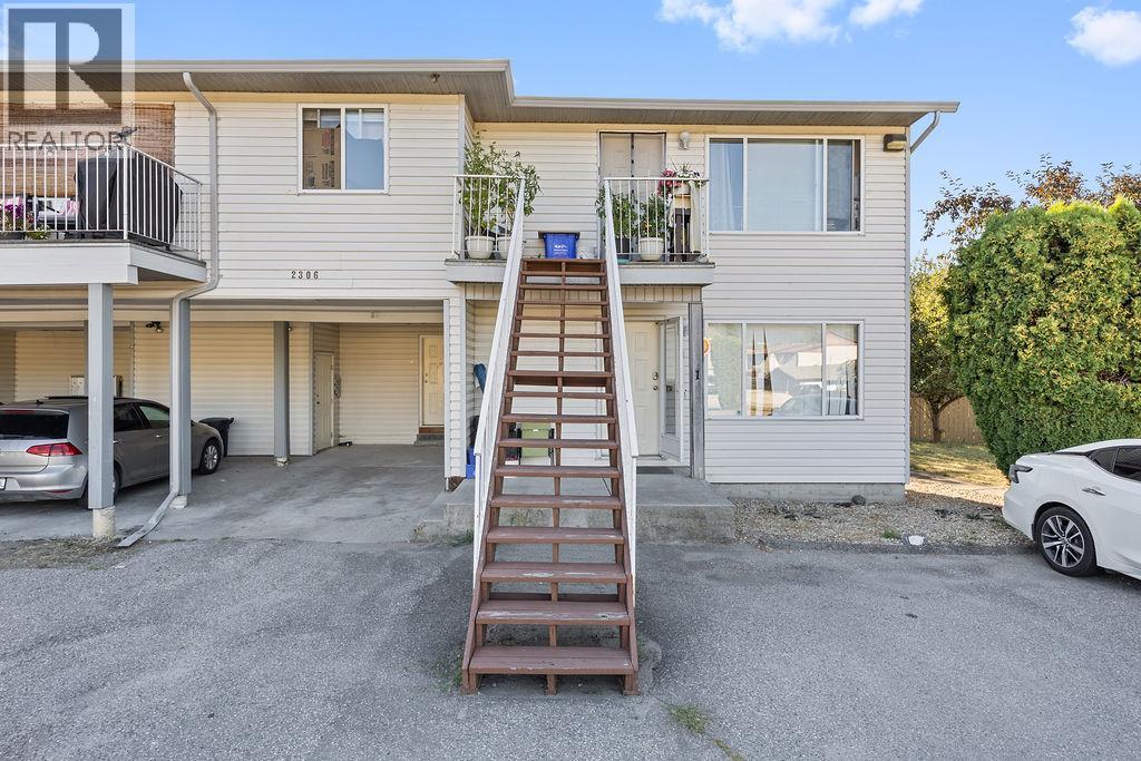 Photo 3 of 2306 39 Street Unit 4, Vernon BC