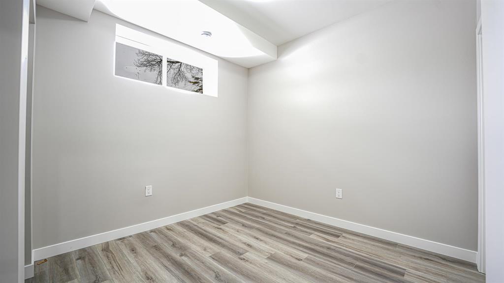 Photo 7 of 1434 Roy Avenue, Winnipeg MB