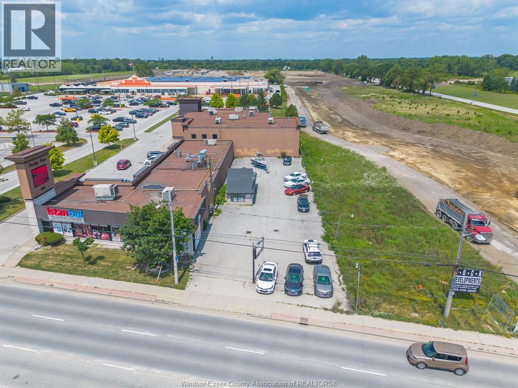 Photo 1 of 6642 Tecumseh Road East, Windsor ON