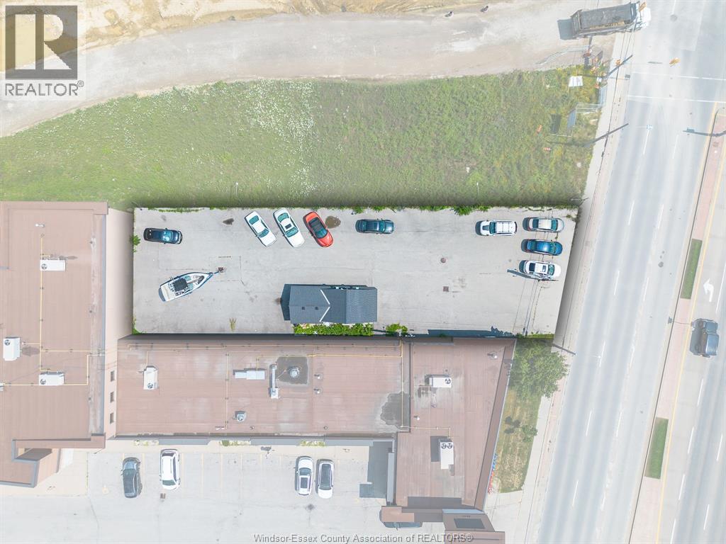 Photo 13 of 6642 Tecumseh Road East, Windsor ON