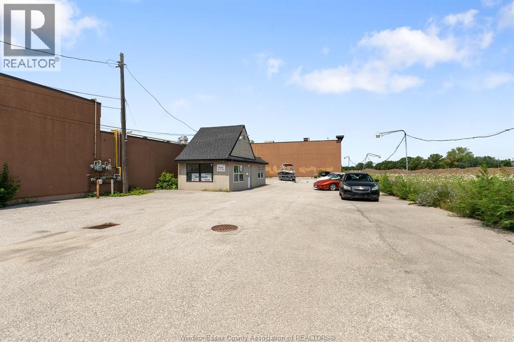 Photo 25 of 6642 Tecumseh Road East, Windsor ON
