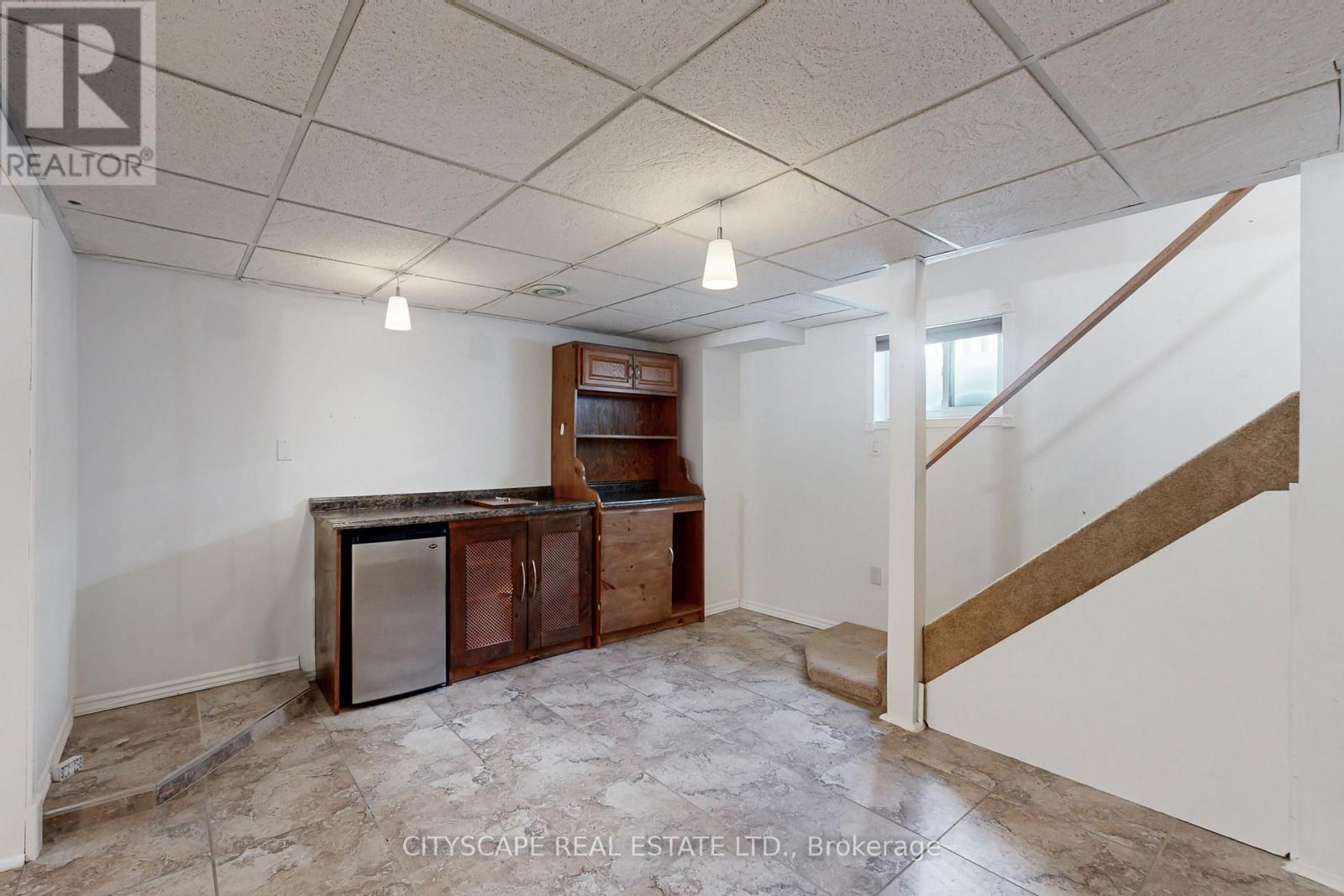 Photo 34 of 65 Riverglen Drive, Georgina ON