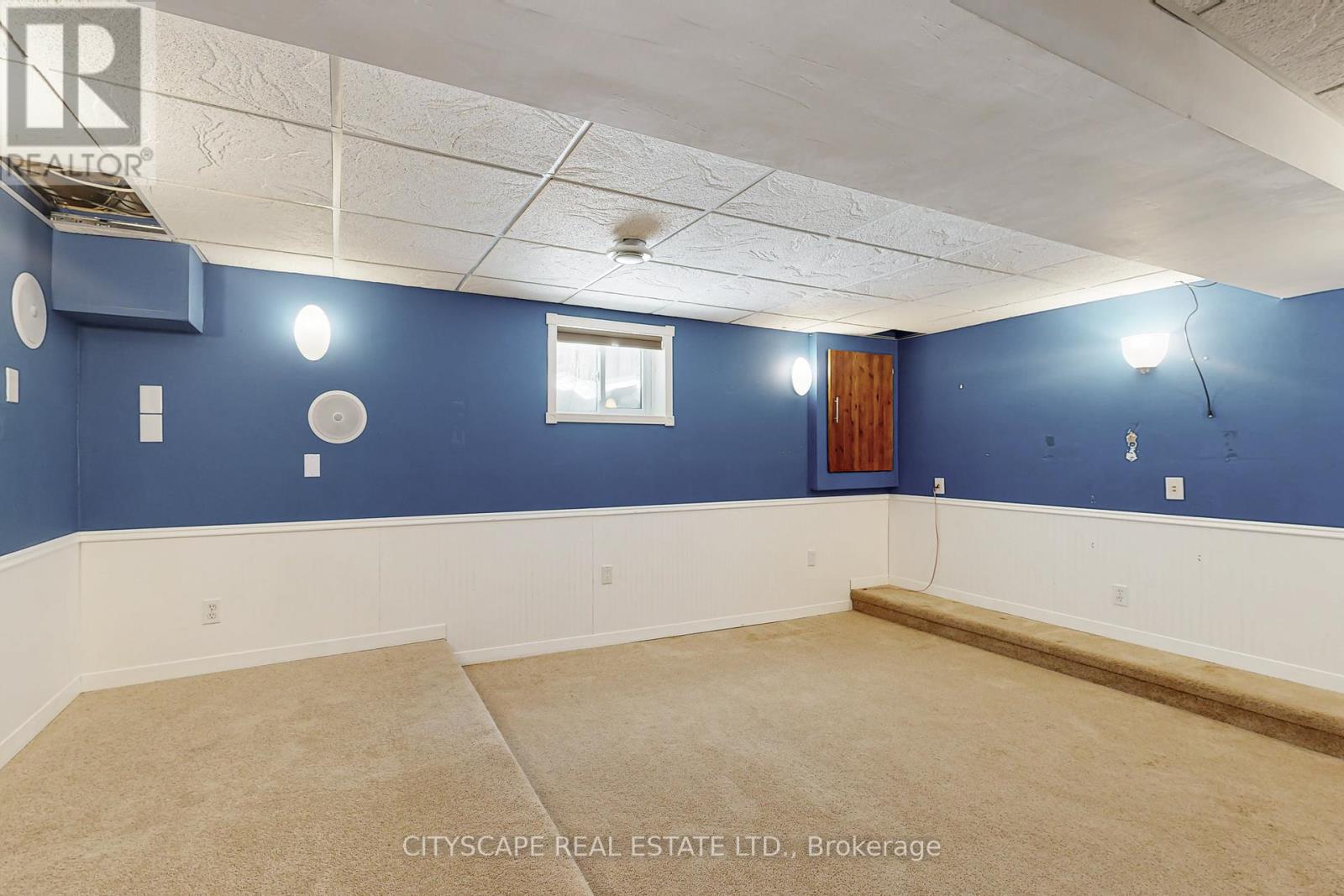 Photo 35 of 65 Riverglen Drive, Georgina ON