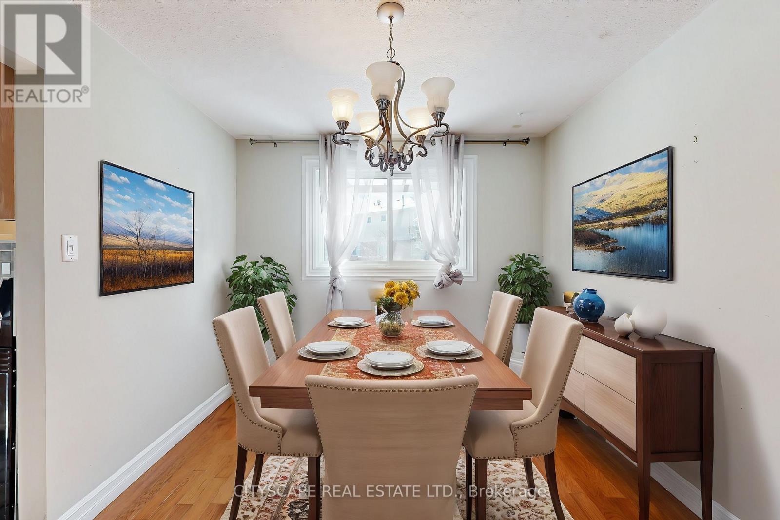 Photo 6 of 65 Riverglen Drive, Georgina ON