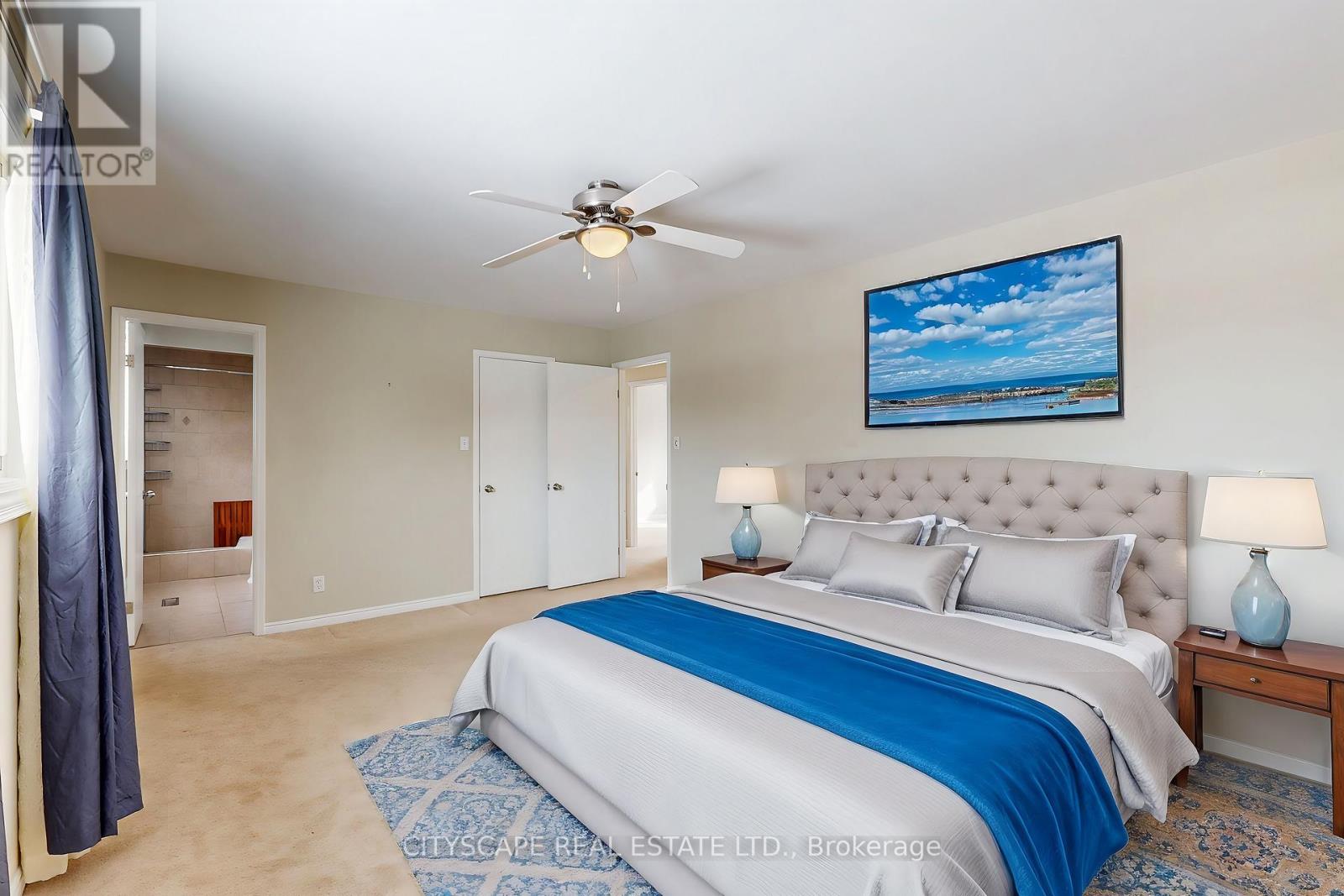 Photo 9 of 65 Riverglen Drive, Georgina ON