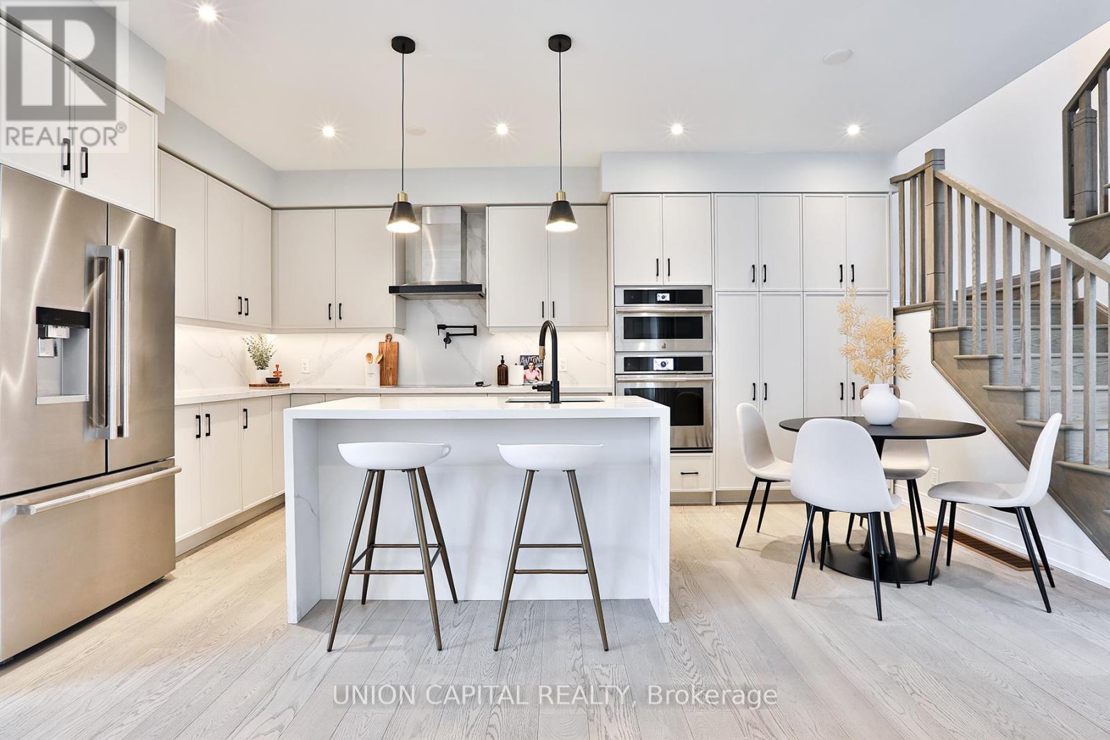 Photo 14 of 9 Kohn Lane, Markham ON