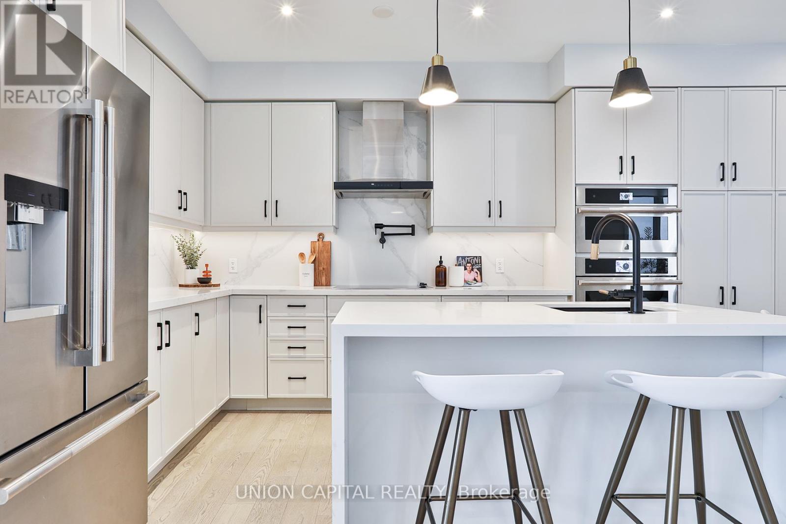 Photo 18 of 9 Kohn Lane, Markham ON