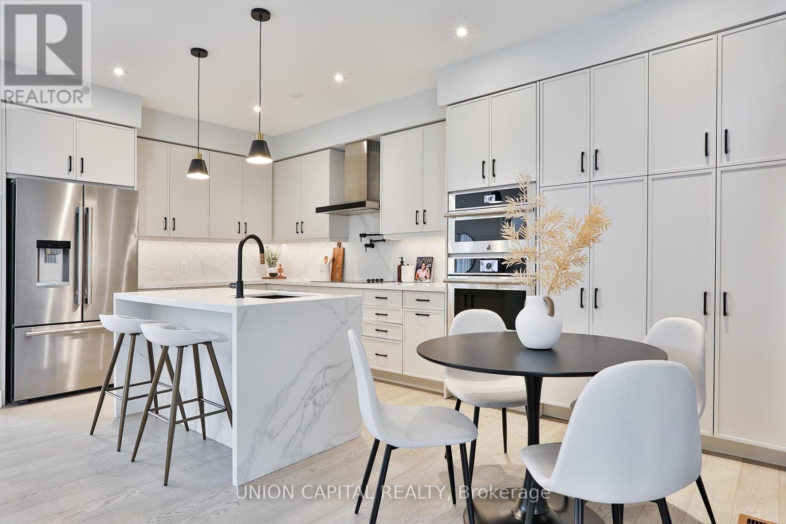 Photo 21 of 9 Kohn Lane, Markham ON