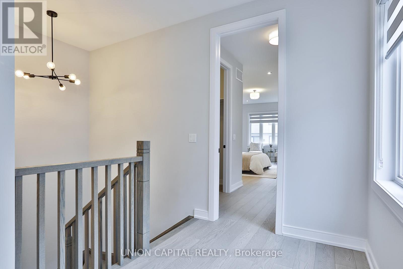 Photo 22 of 9 Kohn Lane, Markham ON