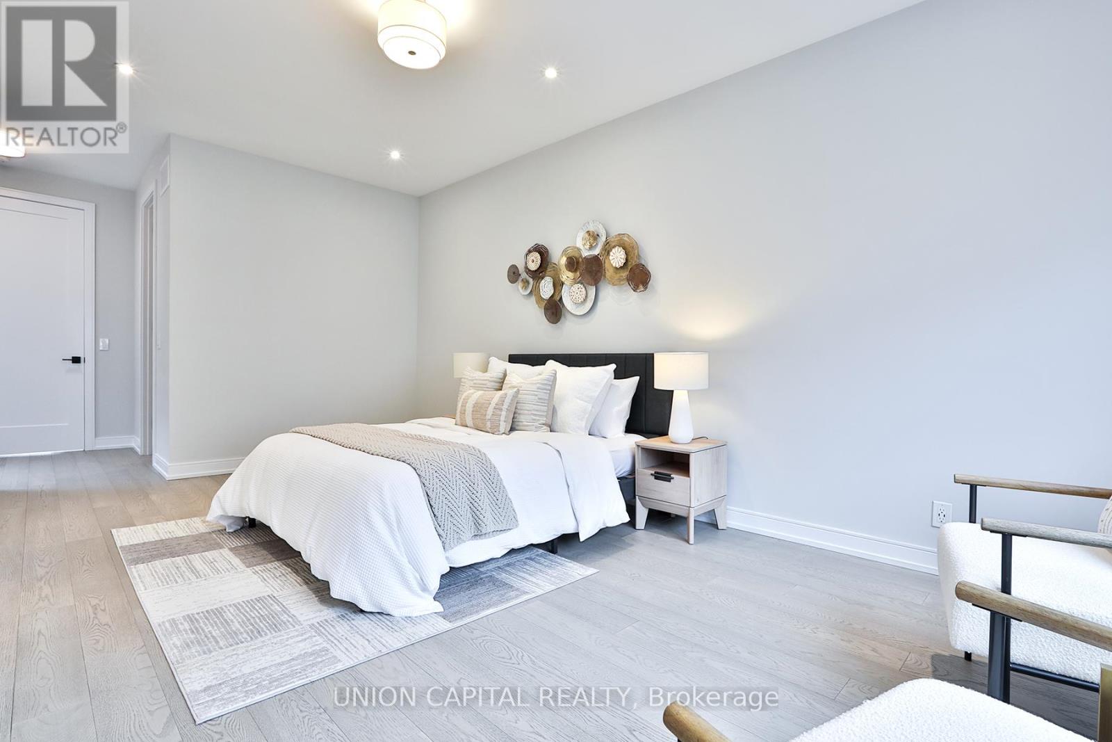 Photo 26 of 9 Kohn Lane, Markham ON