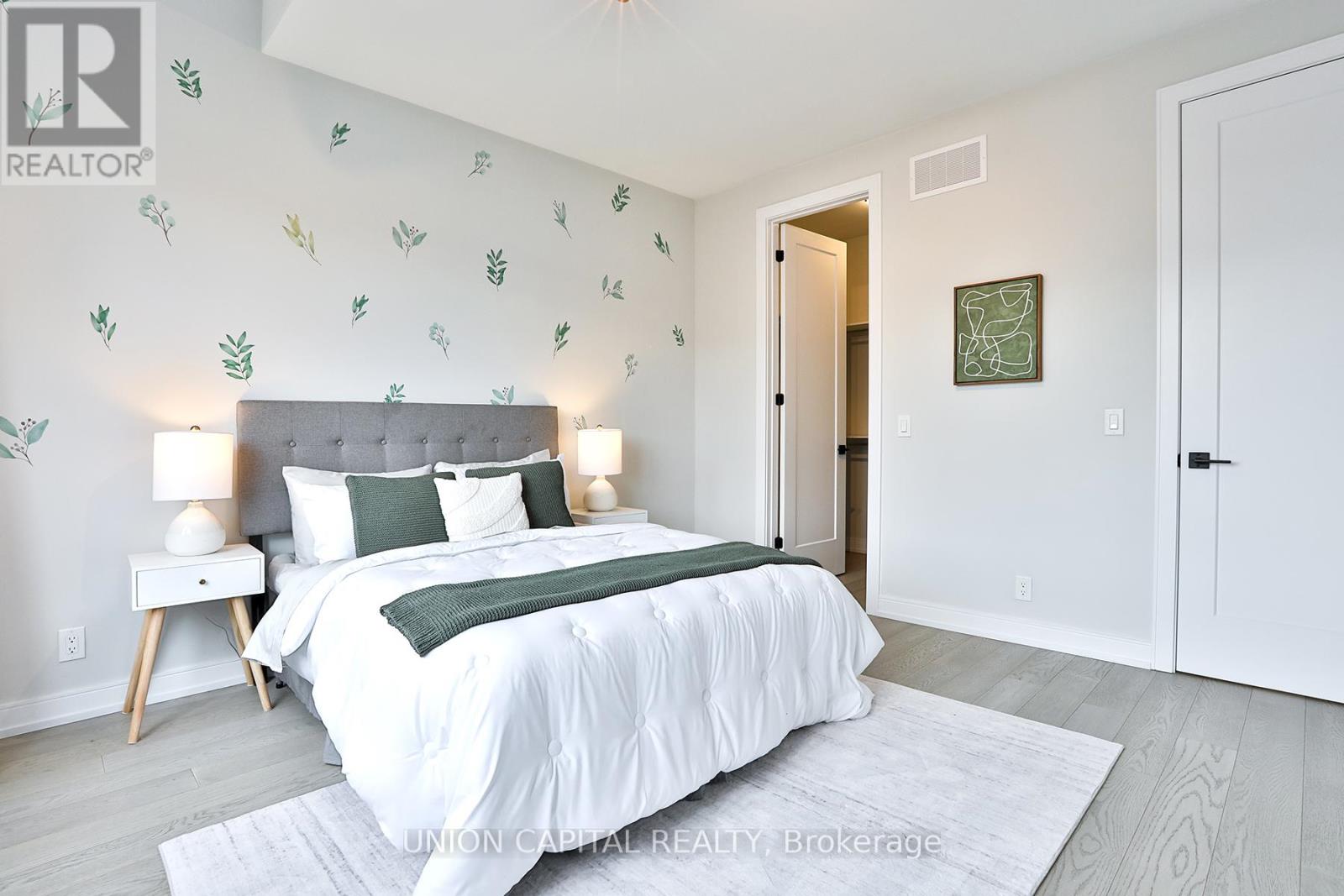 Photo 34 of 9 Kohn Lane, Markham ON