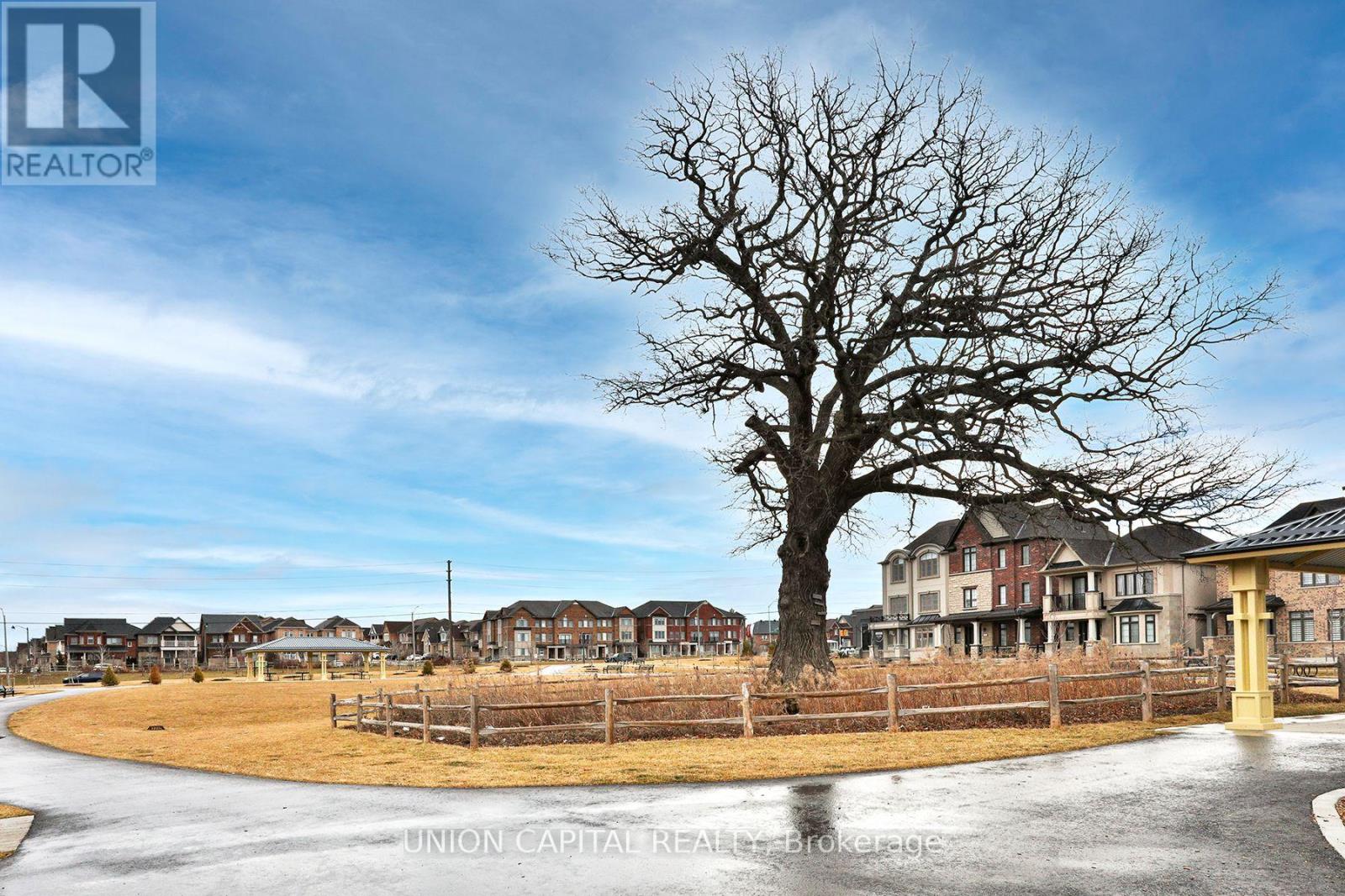 Photo 41 of 9 Kohn Lane, Markham ON