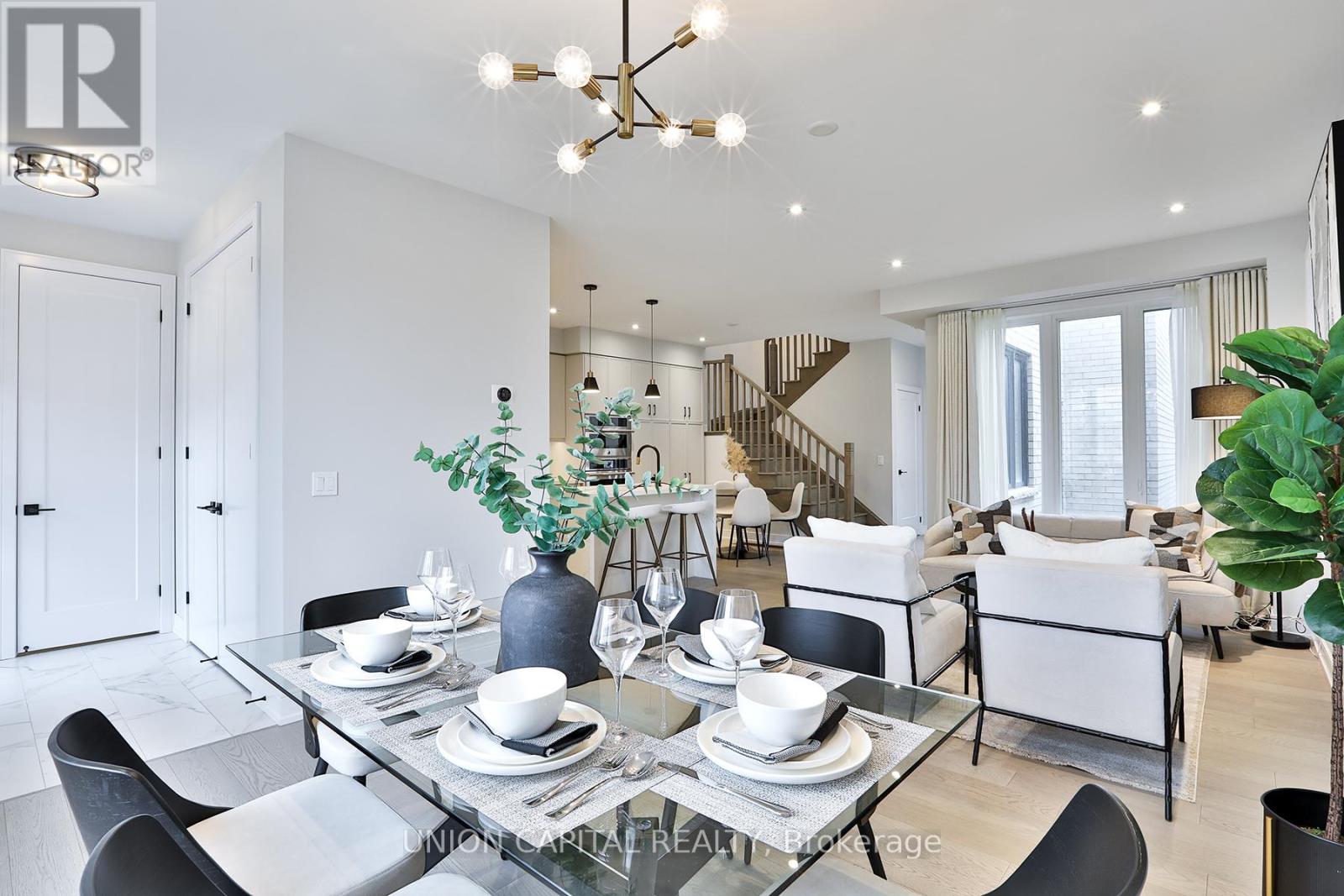 Photo 8 of 9 Kohn Lane, Markham ON
