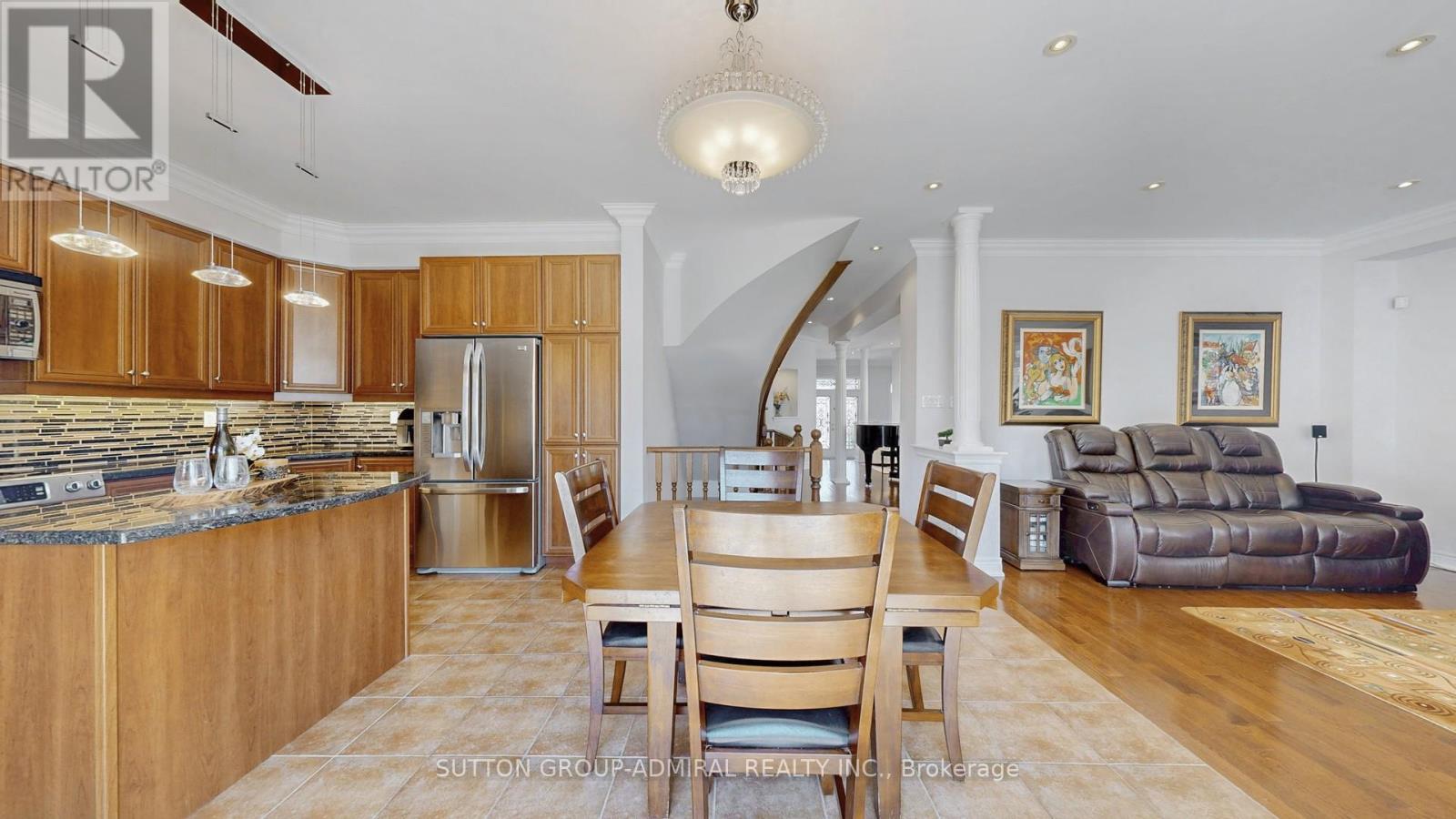 Photo 12 of 197 Israel Zilber Drive, Vaughan ON