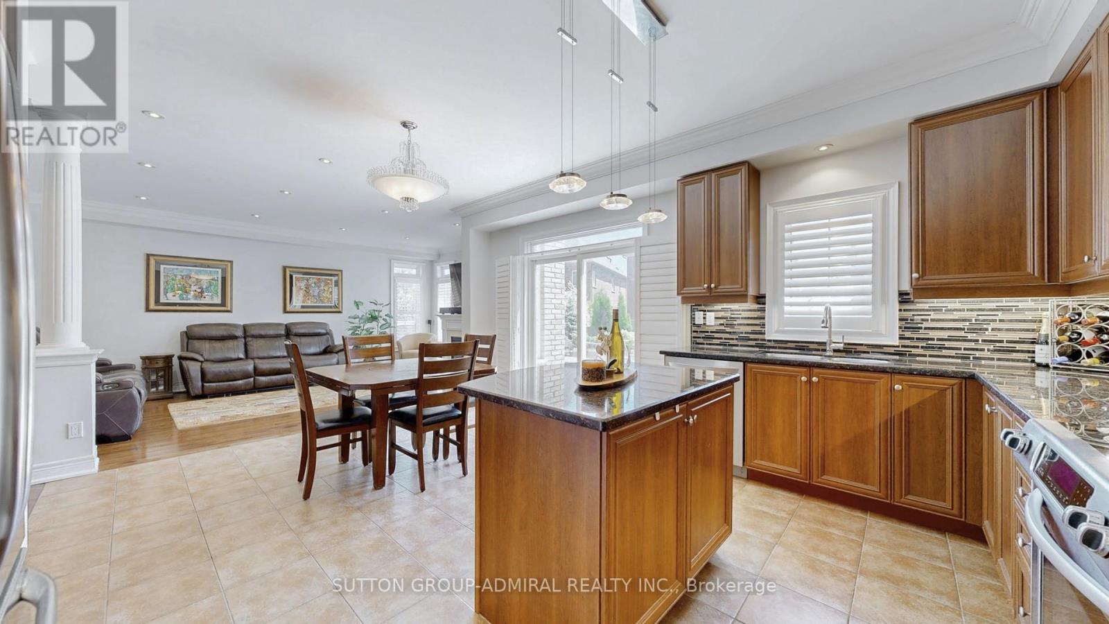 Photo 15 of 197 Israel Zilber Drive, Vaughan ON