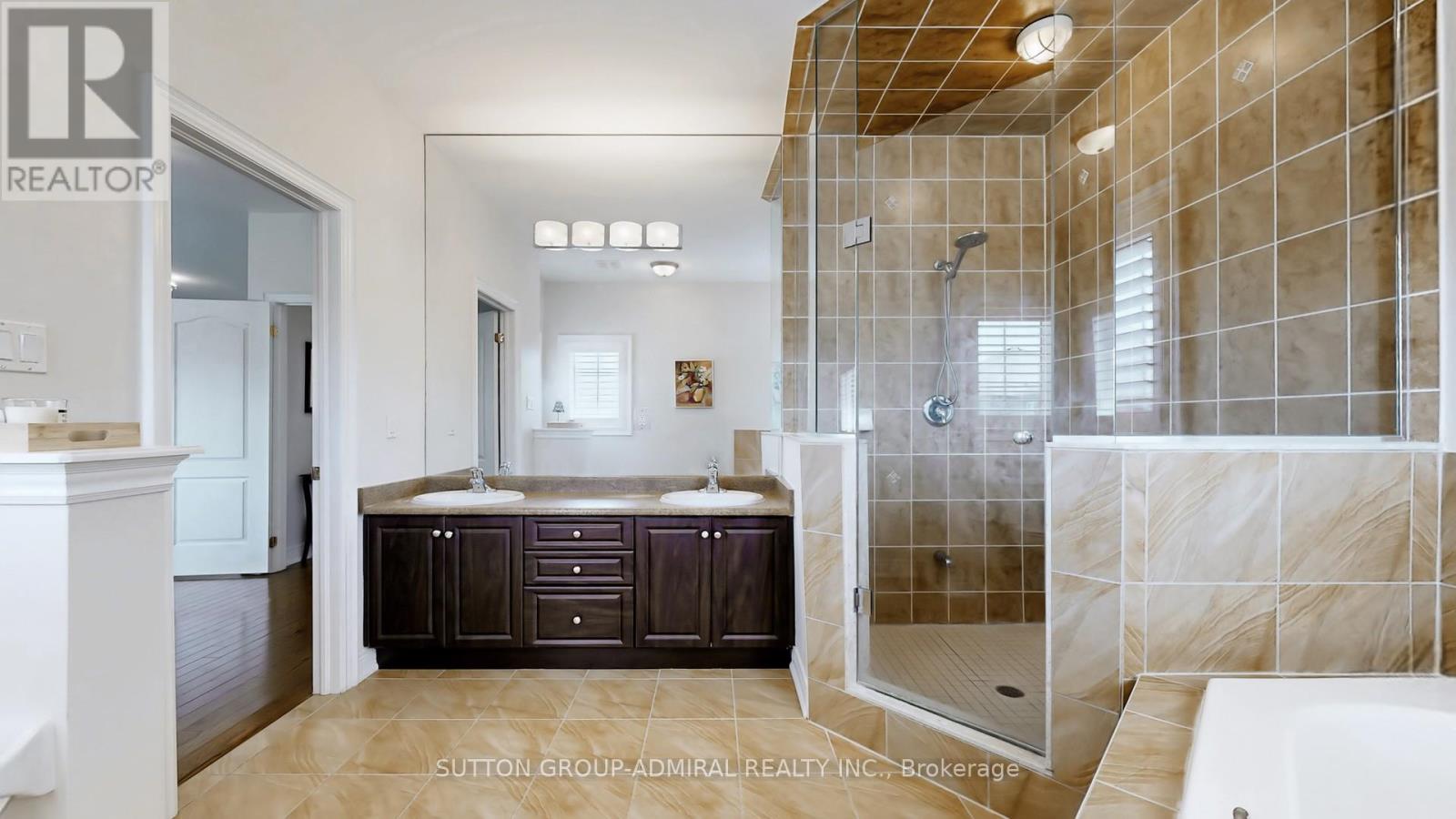 Photo 25 of 197 Israel Zilber Drive, Vaughan ON
