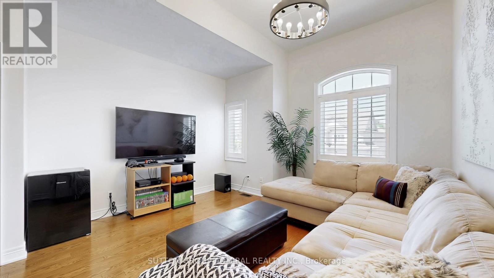 Photo 39 of 197 Israel Zilber Drive, Vaughan ON
