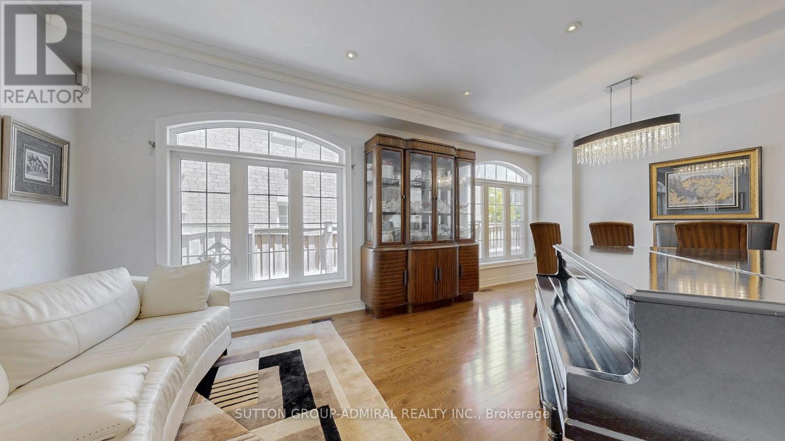 Photo 7 of 197 Israel Zilber Drive, Vaughan ON