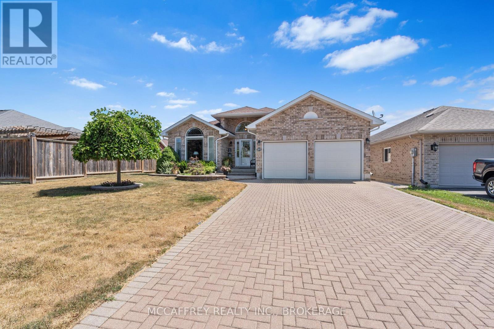 Photo 1 of 27 Ashwood Crescent, Greater Napanee ON