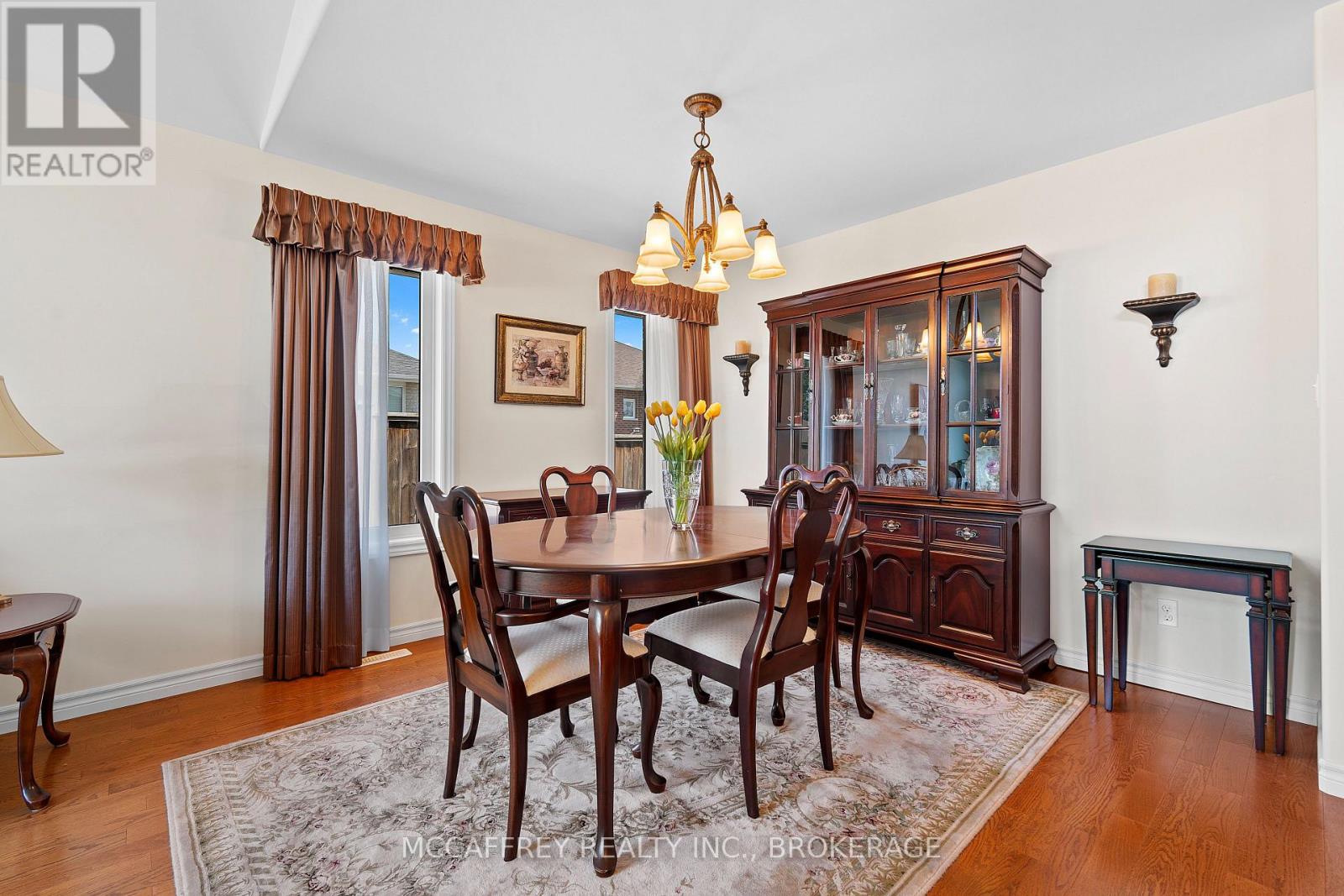 Photo 11 of 27 Ashwood Crescent, Greater Napanee ON