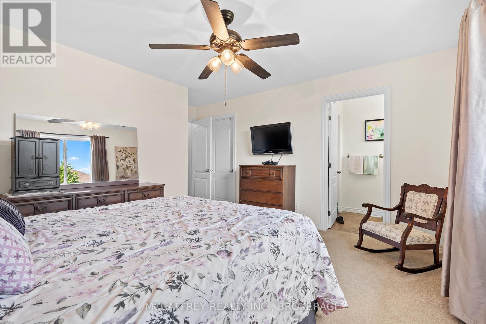 Photo 25 of 27 Ashwood Crescent, Greater Napanee ON