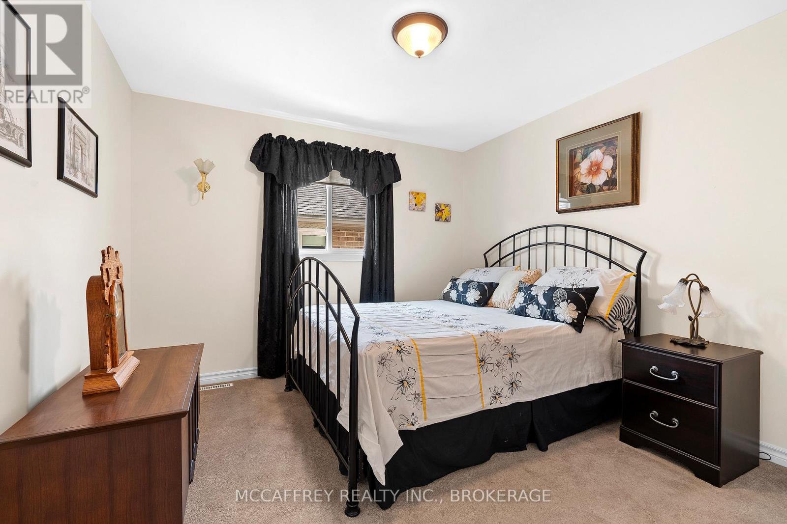 Photo 27 of 27 Ashwood Crescent, Greater Napanee ON