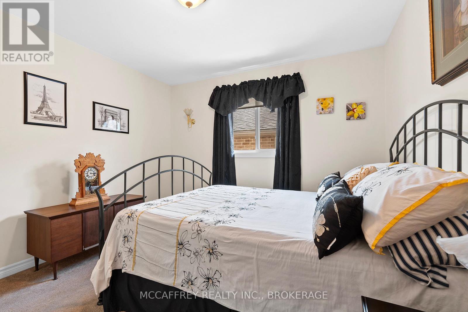 Photo 28 of 27 Ashwood Crescent, Greater Napanee ON