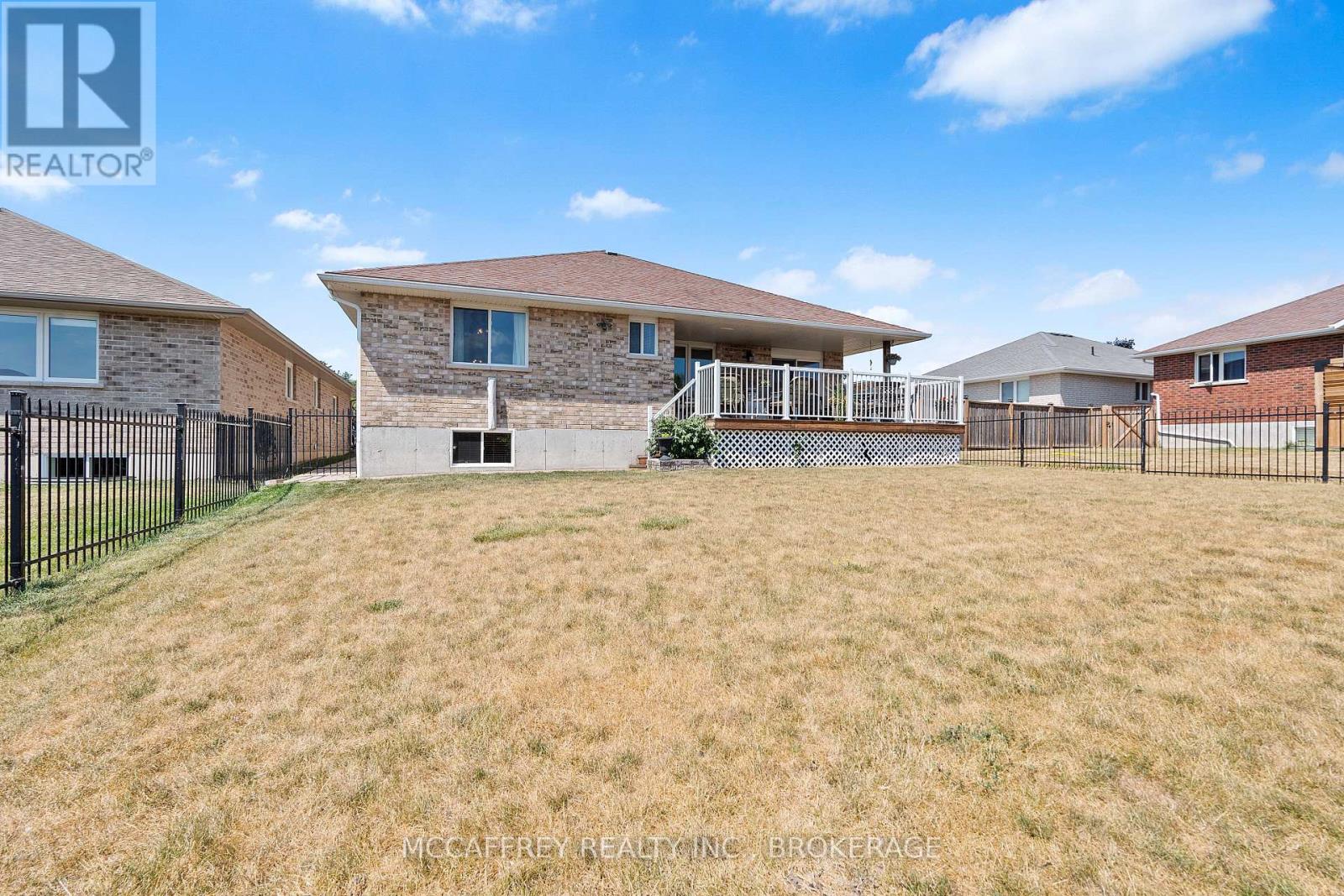 Photo 43 of 27 Ashwood Crescent, Greater Napanee ON