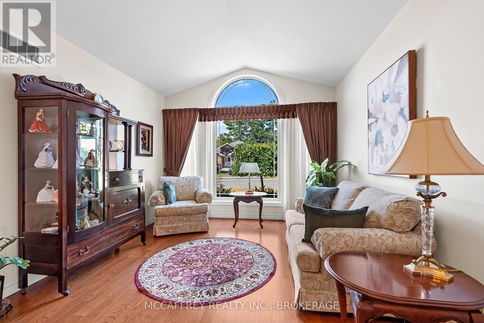Photo 9 of 27 Ashwood Crescent, Greater Napanee ON