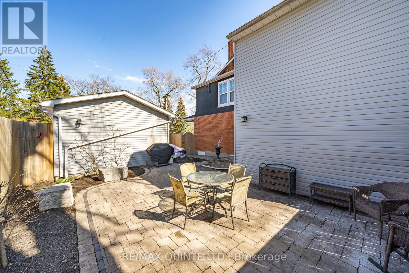 156 BRIDGE STREET E - 49